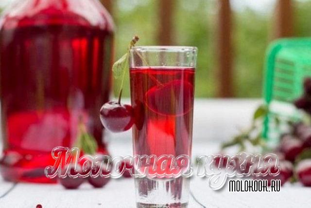 Рецепт вишневой наливки с медом