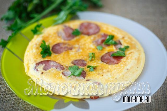 Омлет с картошкой и колбасой, без молока