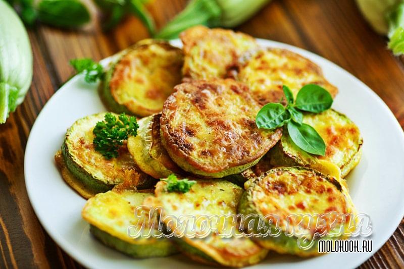 Как пожарить кабачки в кляре