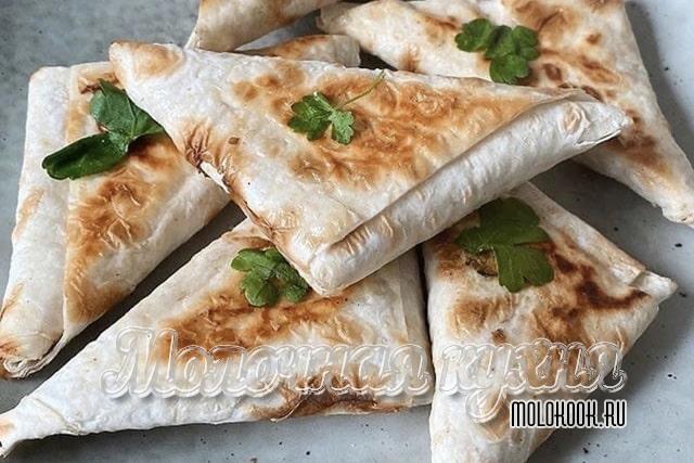 Готовим вкусный завтрак из лаваша
