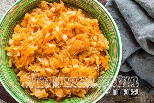 Что добавить в тушеную капусту, чтобы она была вкуснее и ароматнее