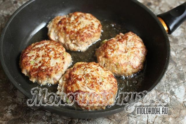 Лучшие рецепты вкусных котлет из кабачков и фарша