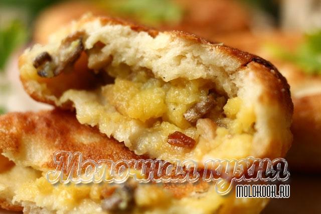 Самые вкусные рецепты жареных пирожков с картошкой на сковороде