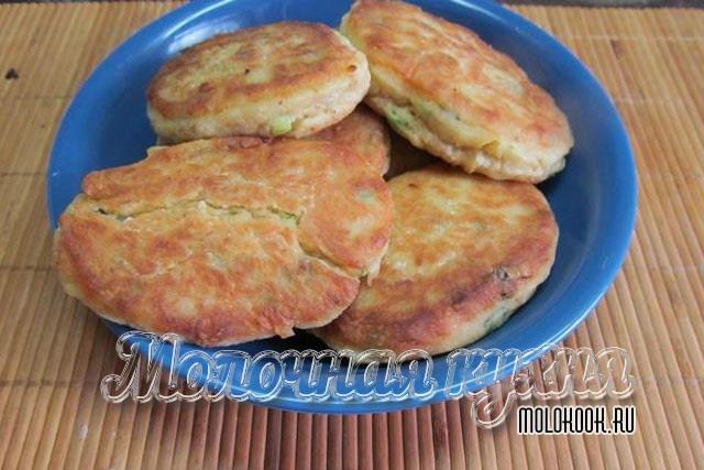 Самые вкусные рецепты жареных пирожков с картошкой на сковороде