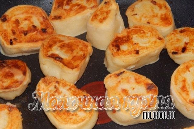 Самые вкусные рецепты жареных пирожков с картошкой на сковороде