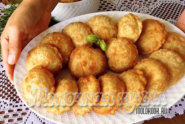 Самые вкусные рецепты жареных пирожков с картошкой на сковороде