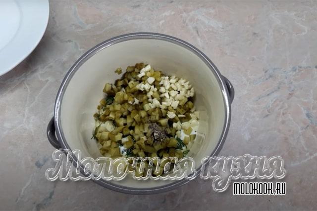 Соус тартар домашнего приготовления - лучшее дополнение к рыбе, мясу, овощам