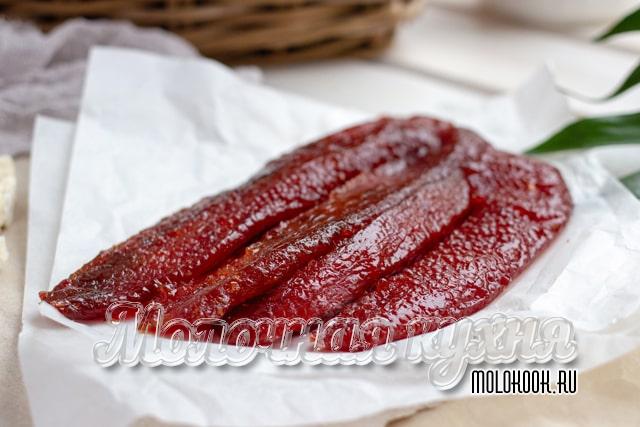 Рассказываем, как быстро засолить икру форели по самым вкусным рецептам