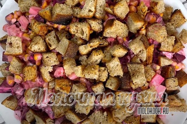 20 простых и вкусных салатов, которые подойдут на все случаи жизни