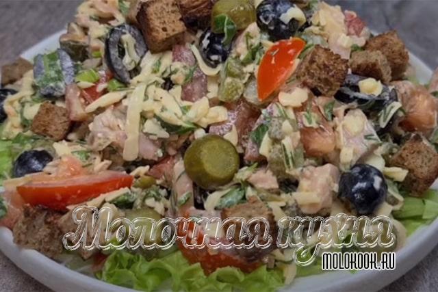 20 простых и вкусных салатов, которые подойдут на все случаи жизни