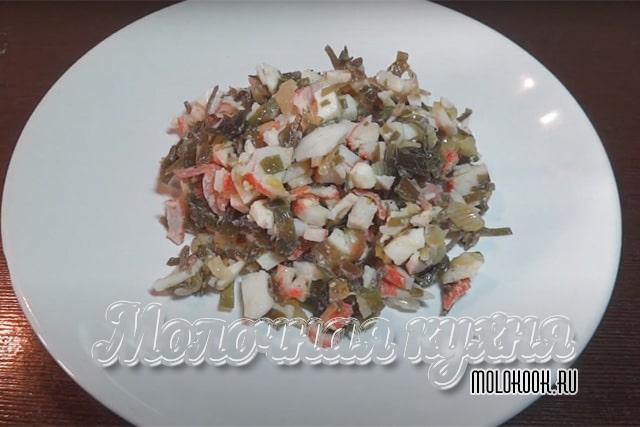 20 простых и вкусных салатов, которые подойдут на все случаи жизни