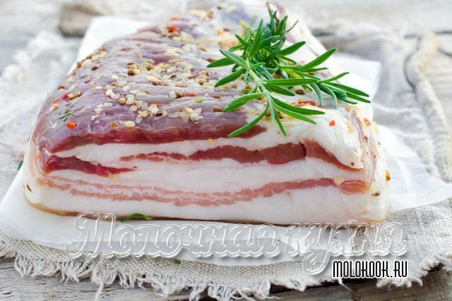 Как вкусно засолить сало в рассоле - быстрые способы