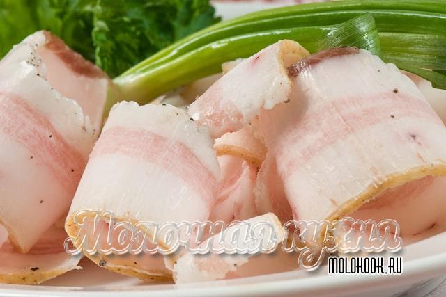 Как вкусно засолить сало в рассоле - быстрые способы