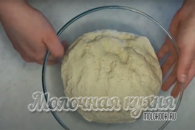 Тесто после замеса