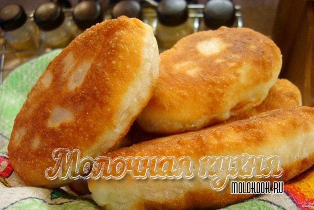 Жареные пирожки из утопленного теста