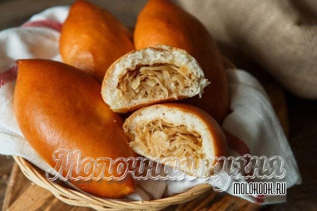 Пирожки с капустной начинкой