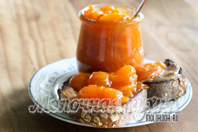 Абрикосовое варенье дольками
