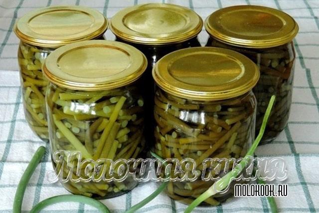 Стрелки в простом маринаде на зиму
