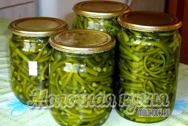Соленые чесночные стрелки на зиму