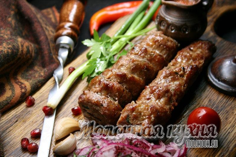 Люля-кебаб на мангале