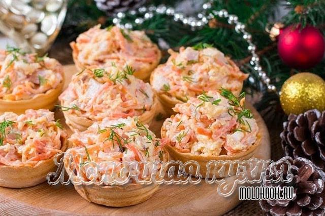 С копченой курицей и морковью по-корейски