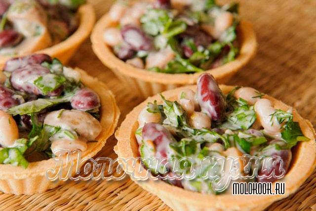 С консервированной фасолью