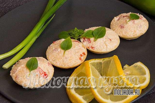 С икрой мойвы и перцем