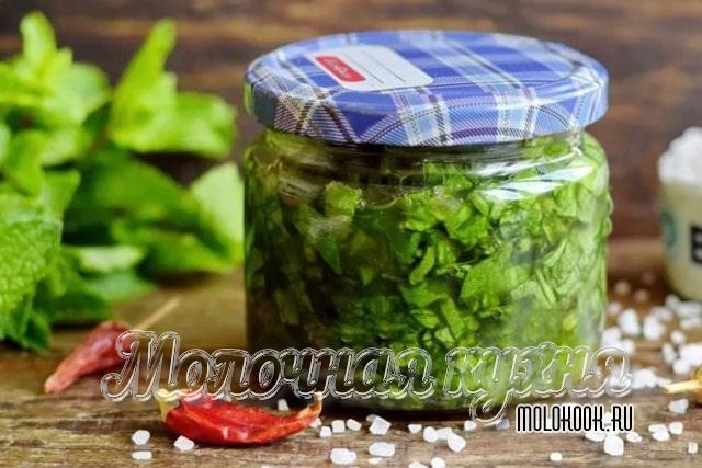 Консервированный щавель в собственном соку