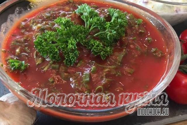 Томатный соус с чесноком и зеленью