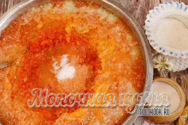 Сахар и соль насыпаны, масло влито