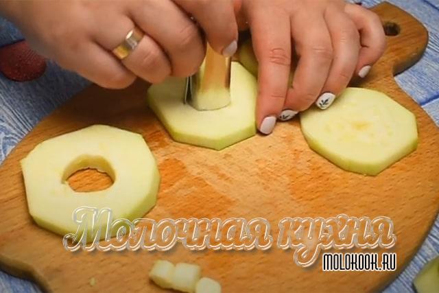 Нарезка кабачков кольцами