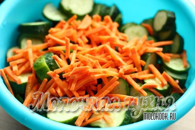 Нарезать морковь соломкой