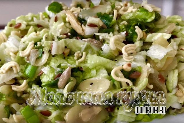 Салат «Похрустим» с пекинской капустой