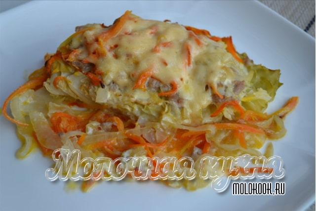 Шницель из капусты с фаршем и сыром в духовке