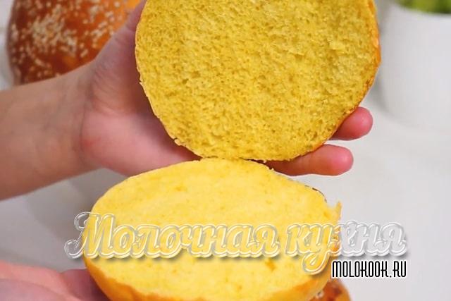 Желтые булочки для бургеров