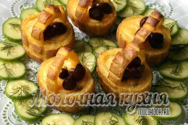 «Лукошко» из картофеля с грибами