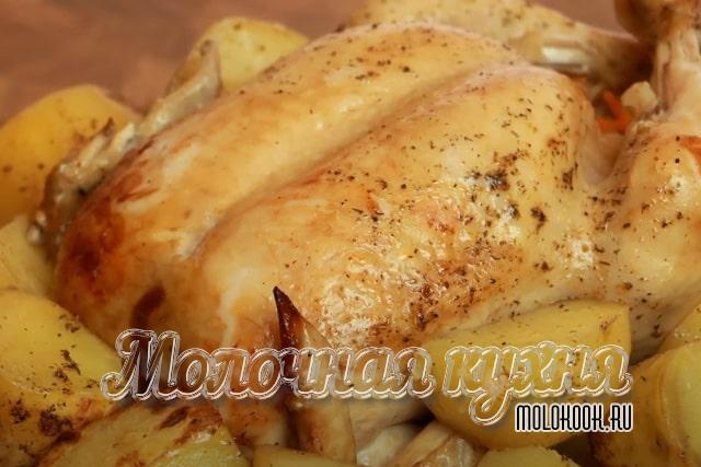 Курица в кефирном маринаде, запеченная в духовке