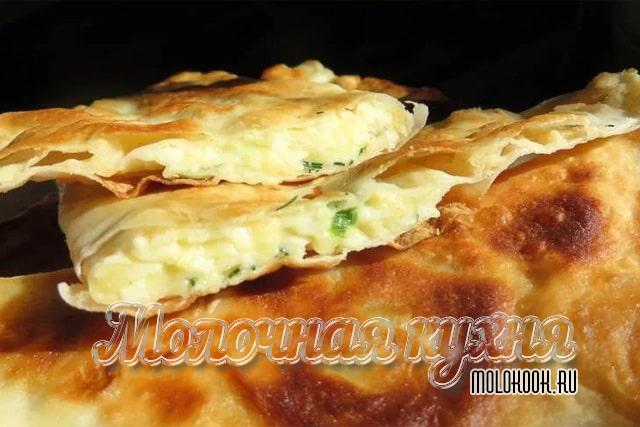 С сыром и зеленью