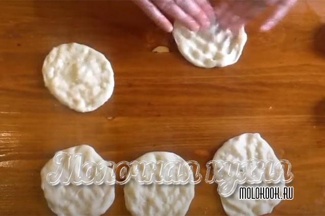 Приплюснуть заготовки