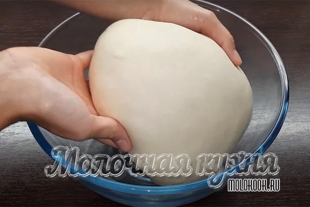 Замесить тесто
