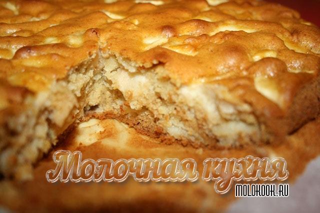 Медово-яблочный пирог
