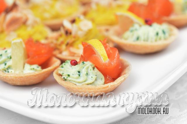 Праздничный тарталетки с красной рыбой - вкусно, быстро и красиво